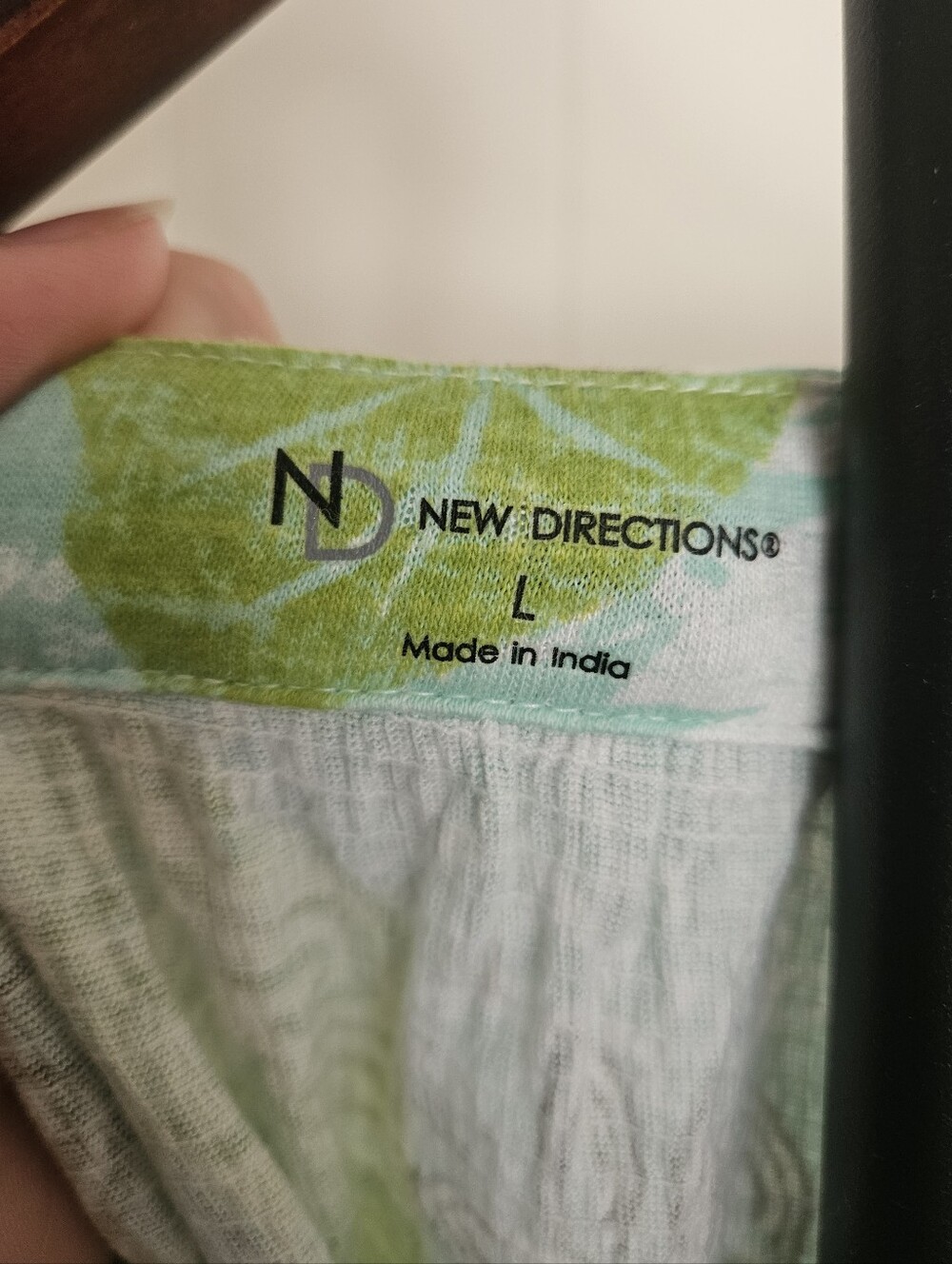 New Directions Green And Blue 3/4 Sleeve Blouse Size Large - Picture 3 of 6